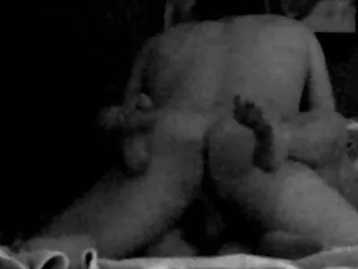 Latinalainen keltaisessa bikinissä tekee unelmistansa totta suomiporno ilmainen