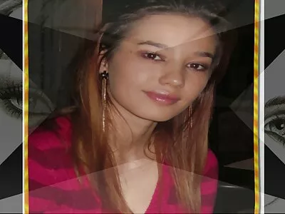 Suloinen aasialainen milf antaa alaston hieronta ja ilmainenporno aistillinen handjob
