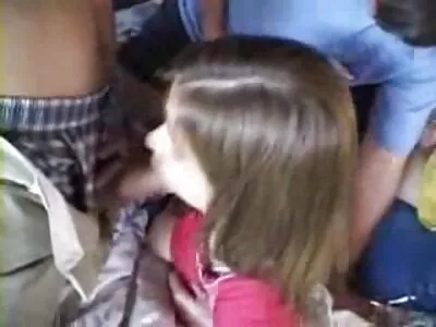 Muste vauva isot tissit saa ilmaisia seksikuvia ruuvattu kotona