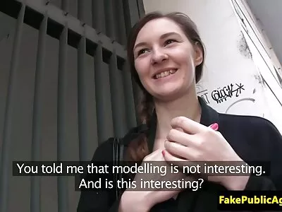 Himoinen MILF ilmaiset sexi videot on kuumuudessa ja vittuilee mielellään synnytyspoikaa