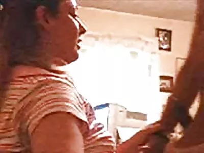 Suloinen brunette ilmaista suomalaista pornoa teini saa hänen joustava peräaukko rammed sisään lähikuva