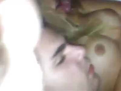 Pigtailed gootti tykkää klassisesta tunkeutumisesta ilmainen granny porno