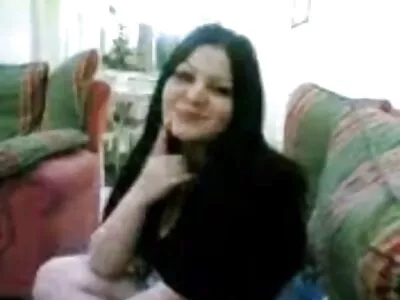 Paige Owensin velipuoli ilmaiset pornovideot nussii hänen hyvin hoidettua äitiään keittiössä